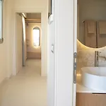 Nympheas Luxury Villa *