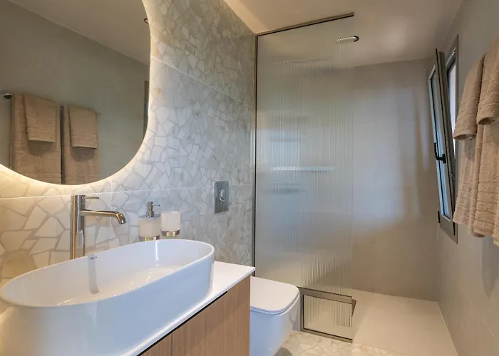 Nympheas Luxury ماستيخاري